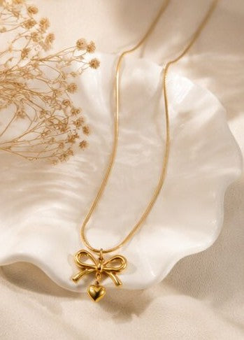 Anti Tarnish Stainless Steel Golden Bow & Heart Snake Chain Pendent