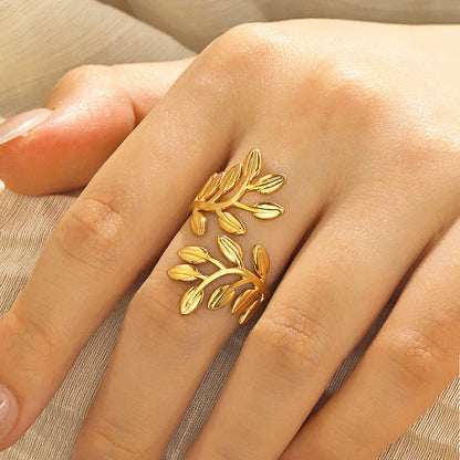 Laurel Leaf Bypass Ring