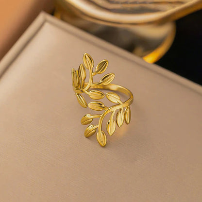 Laurel Leaf Bypass Ring