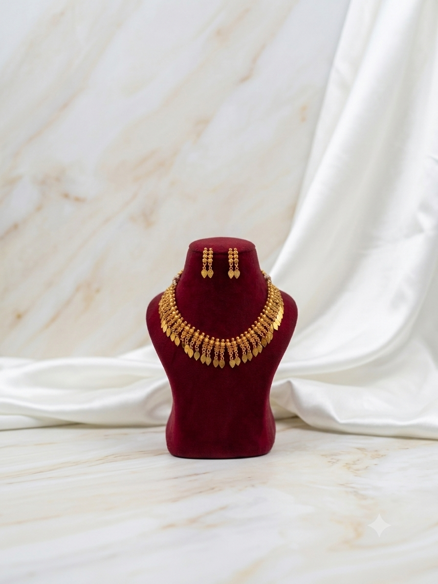 Traditional Elakathali Necklace & Earrings Set