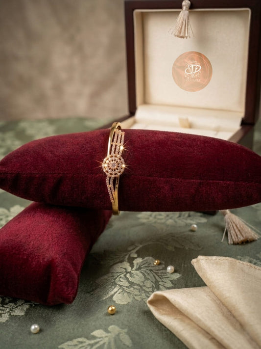 Anti-Tarnish Rose Gold AD Etoile Twist Bracelet