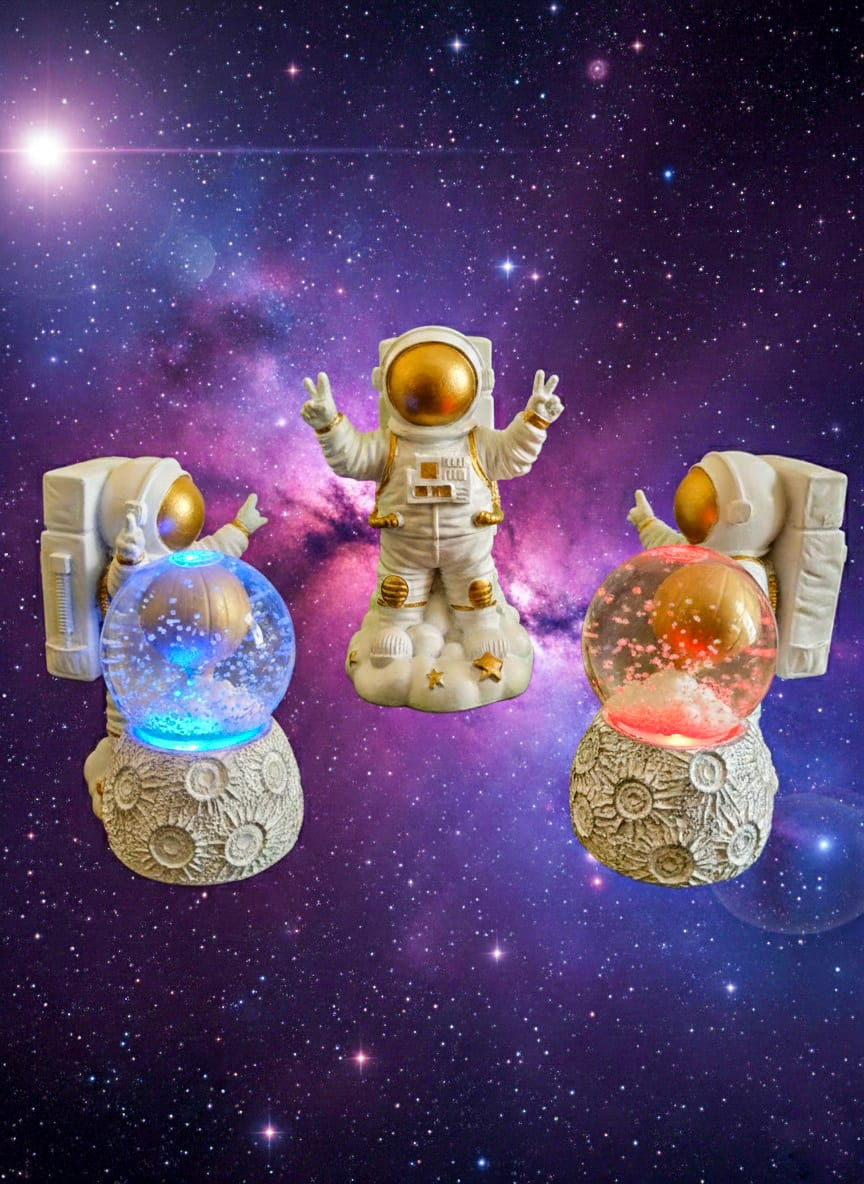 Astronaut Night lamp