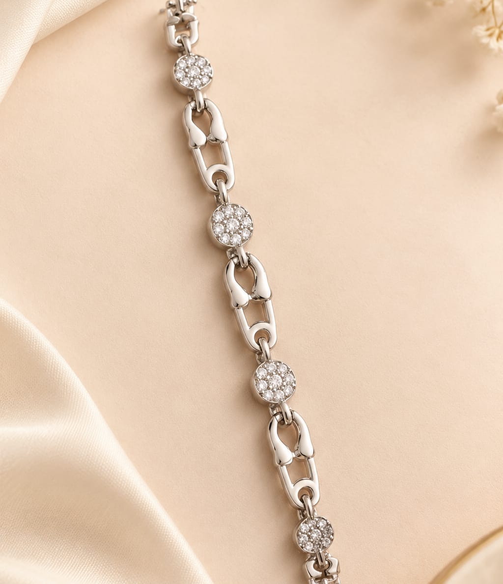 Lumière Crystal Link Bracelet